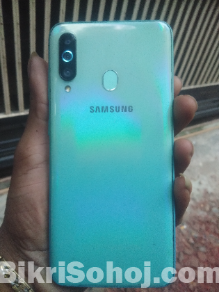 Samsung Galaxy M40